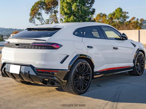 Used 2025 Lamborghini Urus SE AWD/4WD image 8