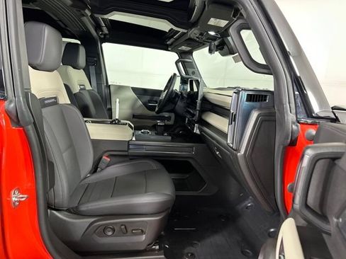 New 2026 GMC Hummer EV 2X 4D Crew Cab image 25