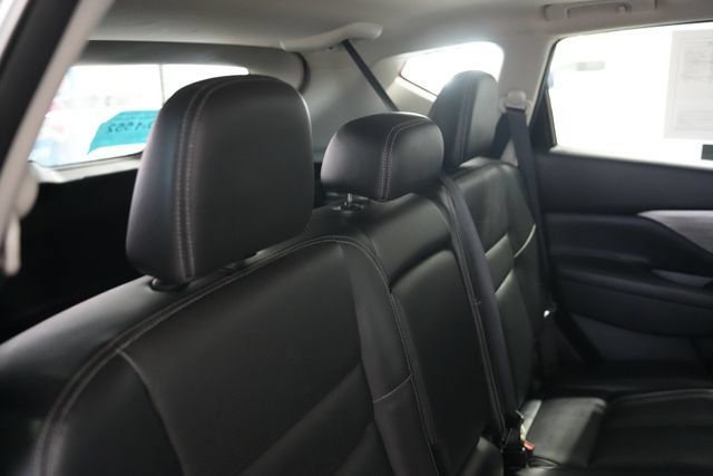 Used 2016 Nissan Murano Platinum w/ Platinum Technology Package AWD/4WD image 19