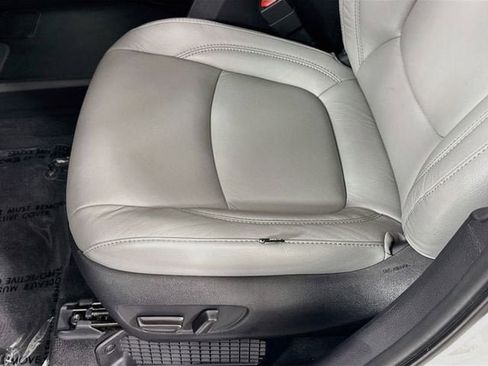 Certified 2026 Toyota Sienna LE FWD image 20
