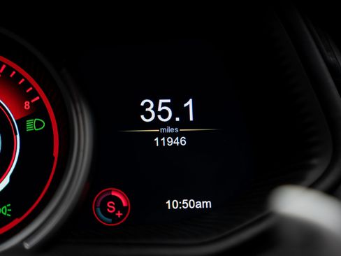 Used 2019 Aston Martin DB11 Volante RWD image 47
