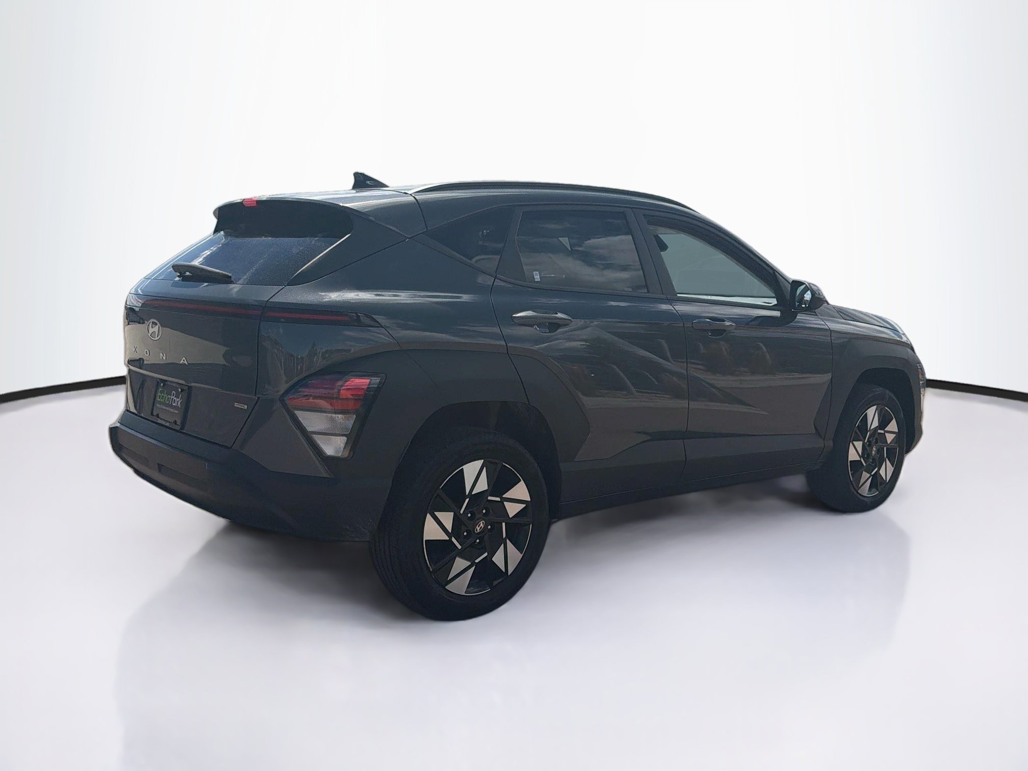Used 2025 Hyundai Kona SEL AWD/4WD image 9
