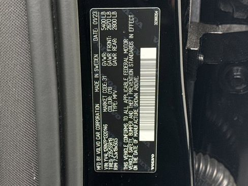 Used 2023 Volvo XC60 B5 Plus w/ Climate Package image 20