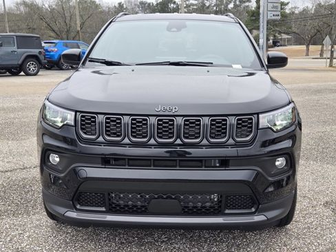 New 2026 Jeep Compass Latitude image 2