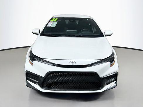 Used 2021 Toyota Corolla SE FWD image 11
