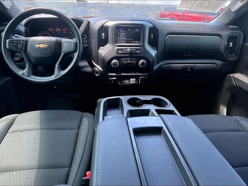 Used 2024 Chevrolet Silverado 2500 Custom w/ Custom Convenience Package AWD/4WD image 15