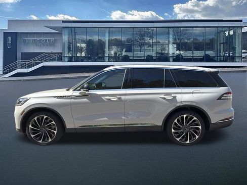 Used 2025 Lincoln Aviator Reserve w/ Equipment Group 201A AWD/4WD image 4