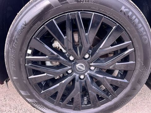 Used 2025 Nissan Altima 2.5 SV w/ SV Special Edition Package AWD/4WD image 10