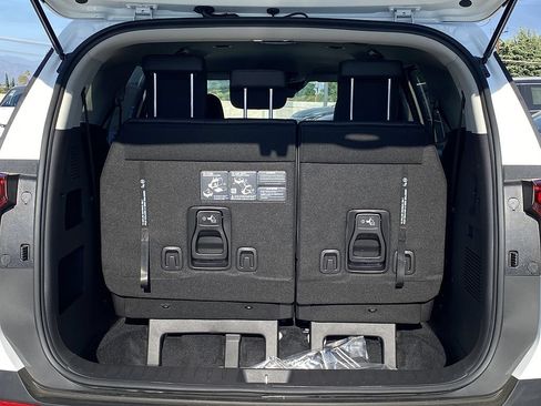 New 2026 Kia Carnival FWD image 22