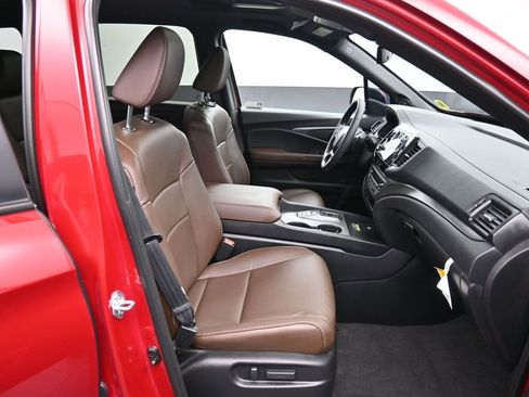 Certified 2024 Honda Passport EX-L image 25