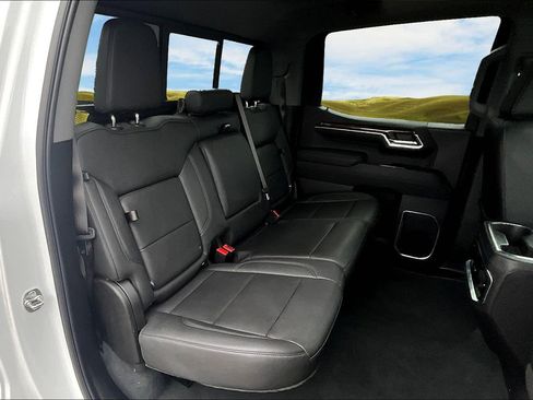 Used 2025 GMC Sierra 1500 Elevation w/ Elevation Premium Package image 17