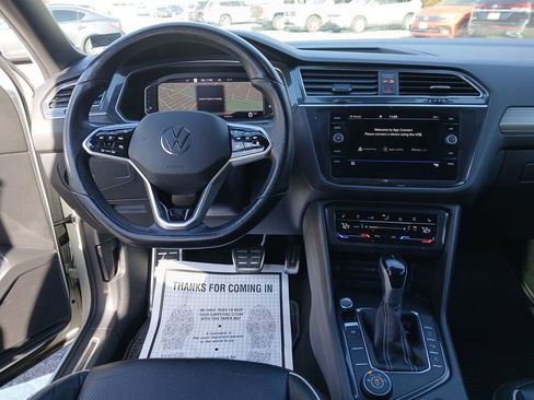 Used 2022 Volkswagen Tiguan SEL R-Line image 14