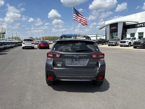 Used 2022 Subaru Crosstrek 2.5i Limited w/ Moonroof Package 1 AWD/4WD image 4