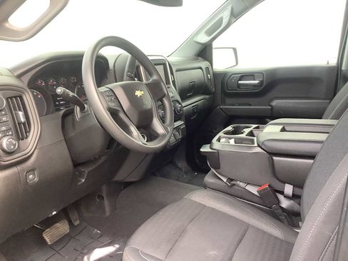 Used 2022 Chevrolet Silverado 1500 Custom image 3