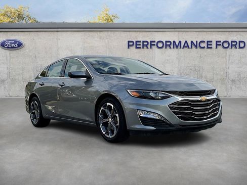 Used 2024 Chevrolet Malibu LT image 3