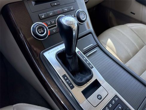 Used 2013 Land Rover Range Rover Sport HSE LUX image 26