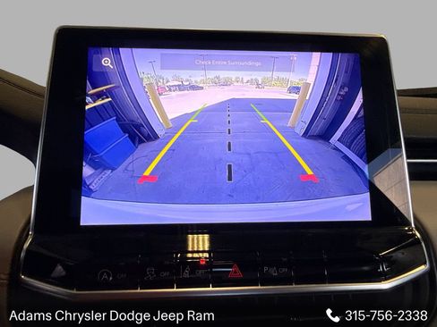 Used 2025 Jeep Compass Limited AWD/4WD image 20