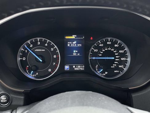 Used 2021 Subaru Ascent Limited w/ Technology Package AWD/4WD image 16