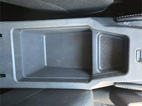 Used 2024 Nissan Kicks SV image 20