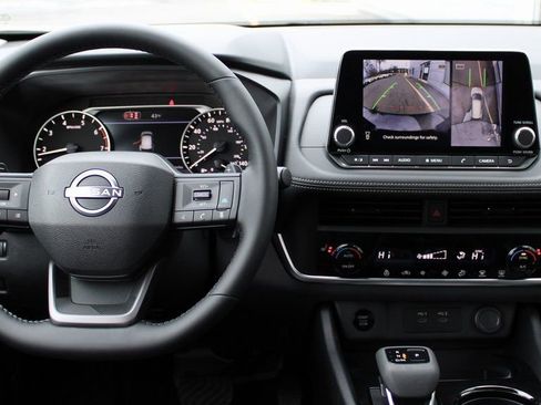 New 2026 Nissan Rogue SV image 4