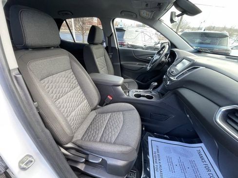 Used 2018 Chevrolet Equinox LT image 35