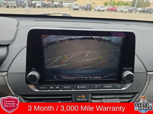 Used 2024 Nissan Altima 2.5 SV FWD image 9