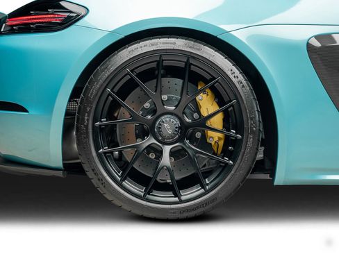 Used 2025 Porsche 718 Cayman GT4 RS RWD image 38