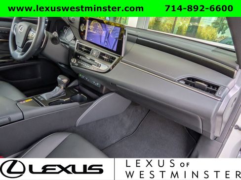 Used 2025 Lexus ES 300h w/ Premium Package FWD image 5