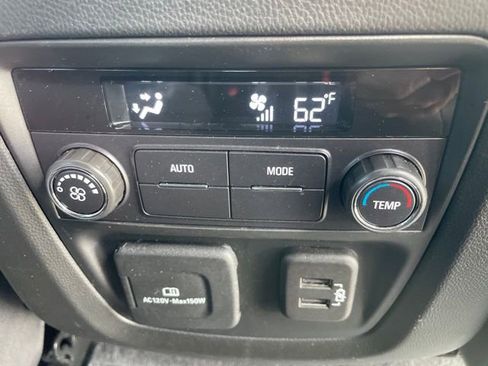 Used 2024 Buick Enclave Essence w/ Experience Buick Package AWD/4WD image 39