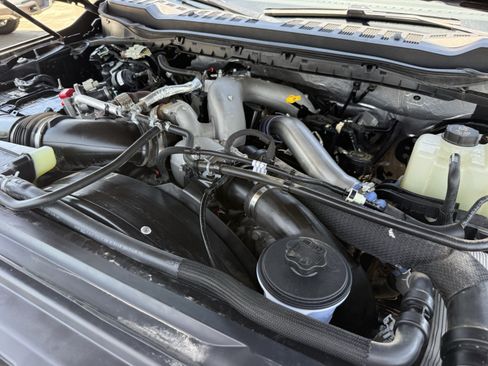 Used 2025 Ford F250 Lariat AWD/4WD image 34
