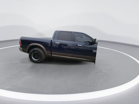 Certified 2018 RAM 1500 Laramie image 9