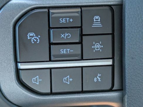 Used 2024 Ford F250 Lariat w/ Lariat Ultimate Package AWD/4WD image 26