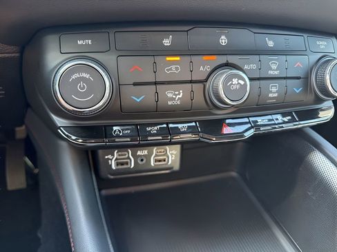 Used 2026 Dodge Durango GT RWD image 24