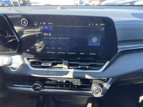 Certified 2025 Chevrolet Equinox LT w/ Safety and Technology Package image 21