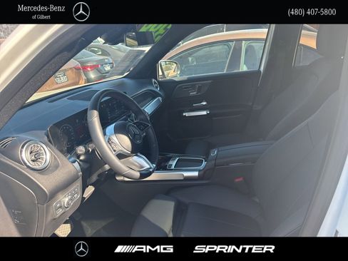 Certified 2025 Mercedes-Benz GLB 250 image 8