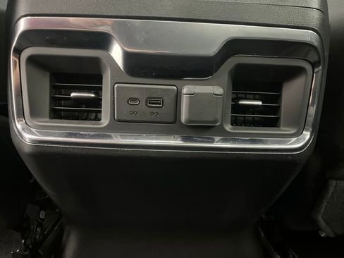 Used 2020 GMC Sierra 1500 Elevation w/ Elevation Value Package RWD image 18