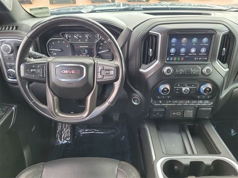 Used 2022 GMC Sierra 3500 AT4 w/ AT4 Preferred Package image 4
