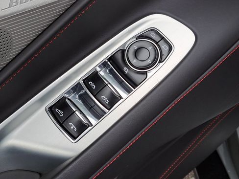 Used 2022 Chevrolet Corvette Stingray Premium Conv w/ Z51 Performance Package image 16