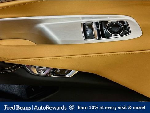 Used 2022 Chevrolet Corvette Stingray Preferred Cpe w/ Z51 Performance Package RWD image 24