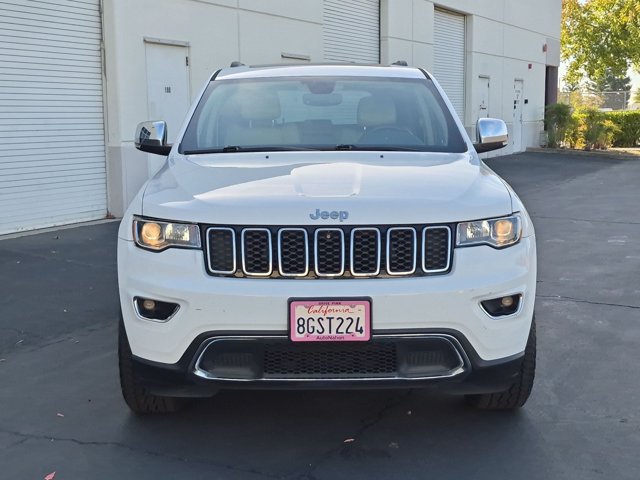 Used 2019 Jeep Grand Cherokee Limited w/ Trailer Tow Group IV AWD/4WD image 2