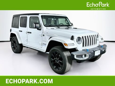 Used 2023 Jeep Wrangler Unlimited Sahara w/ Cold Weather Group AWD/4WD image 1