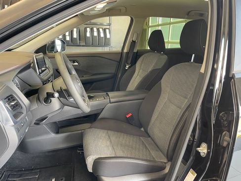 Certified 2023 Nissan Rogue SV FWD image 10