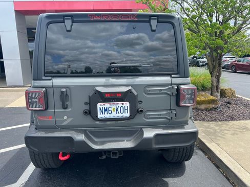 Used 2020 Jeep Wrangler Sport AWD/4WD image 4