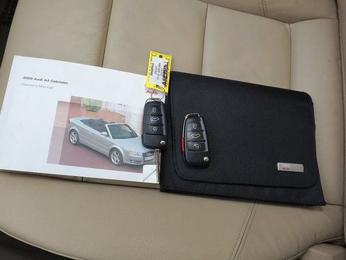Used 2009 Audi A4 2.0T FWD image 11