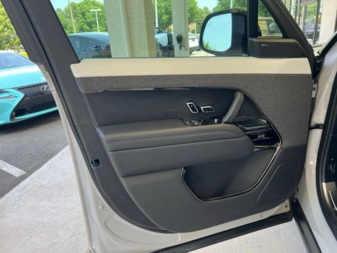 Used 2025 Land Rover Range Rover Sport Dynamic SE AWD/4WD image 10