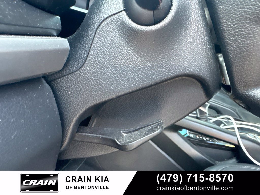 Used 2021 Kia Telluride LX FWD image 13