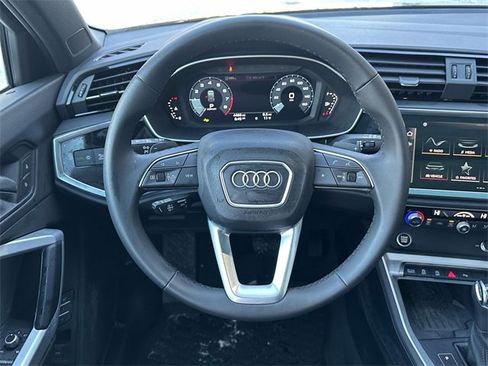 Certified 2025 Audi Q3 2.0T Premium w/ Convenience Package image 17