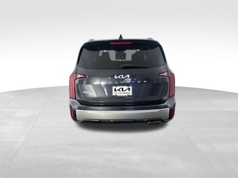 Certified 2025 Kia Telluride S FWD image 8