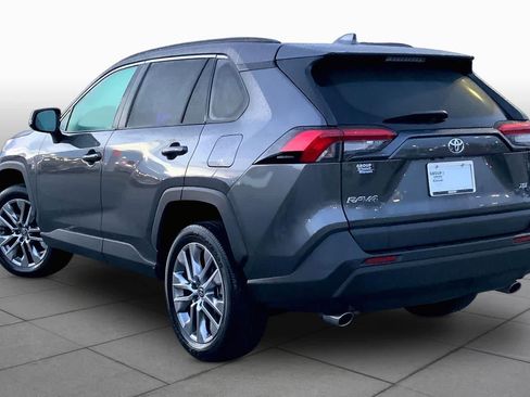 Used 2023 Toyota RAV4 XLE Premium FWD image 12