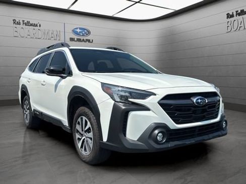Used 2025 Subaru Outback Premium w/ Popular Package #1A AWD/4WD image 2